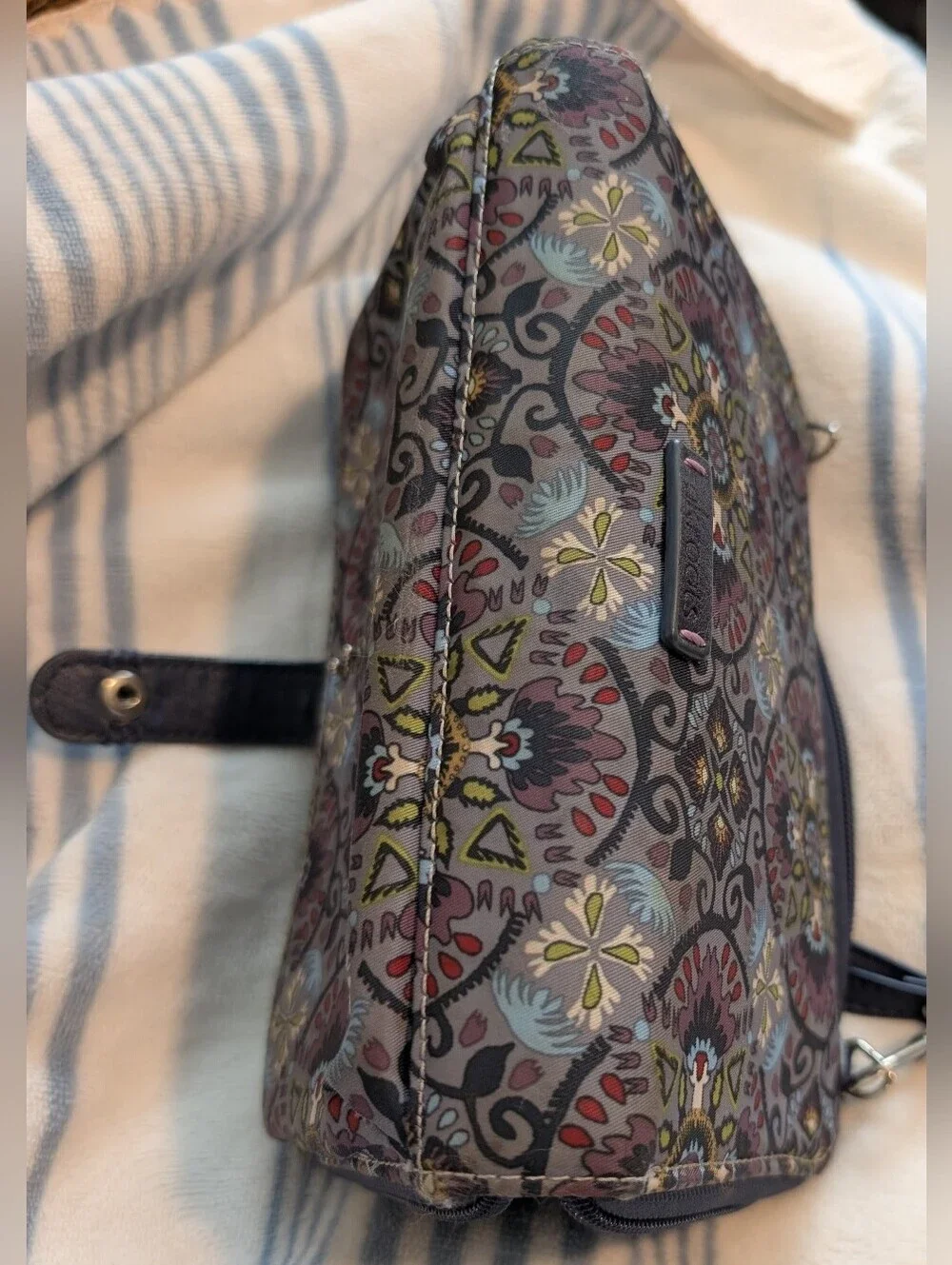 Sakroots In Gray Mosaic World Wallet/Wristlet Clutch